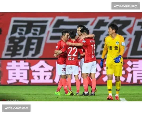 恒大对阵建业比赛录像回顾攻防博弈与关键瞬间全解析战术演变深度 恒大对阵建业比赛录像回顾攻防博弈与关键瞬间全解析战术演变深度